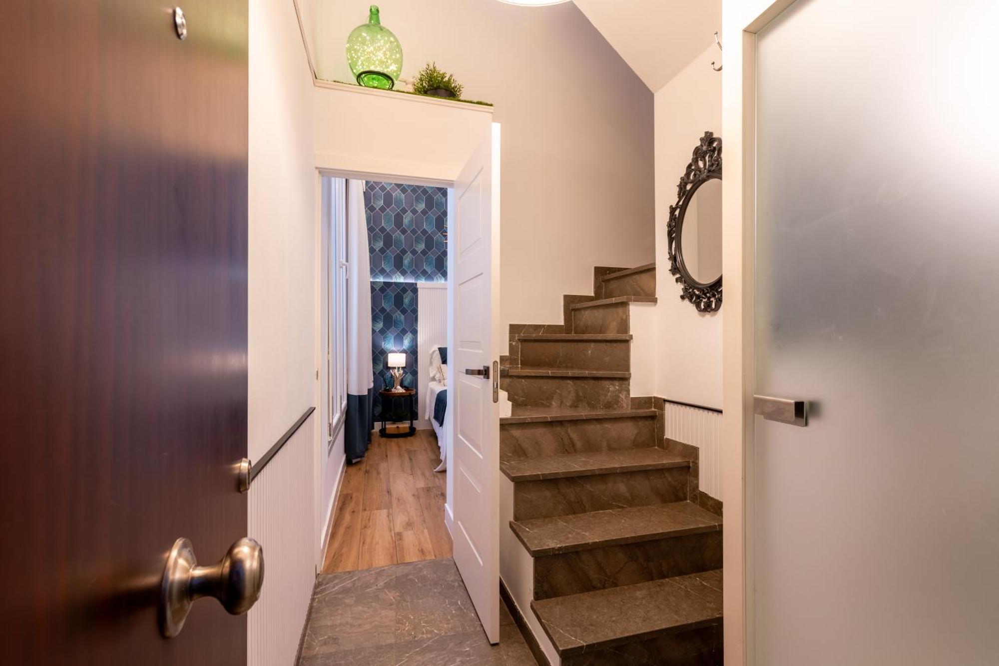 Apartamentos Rg Goyeneta Seville Ngoại thất bức ảnh