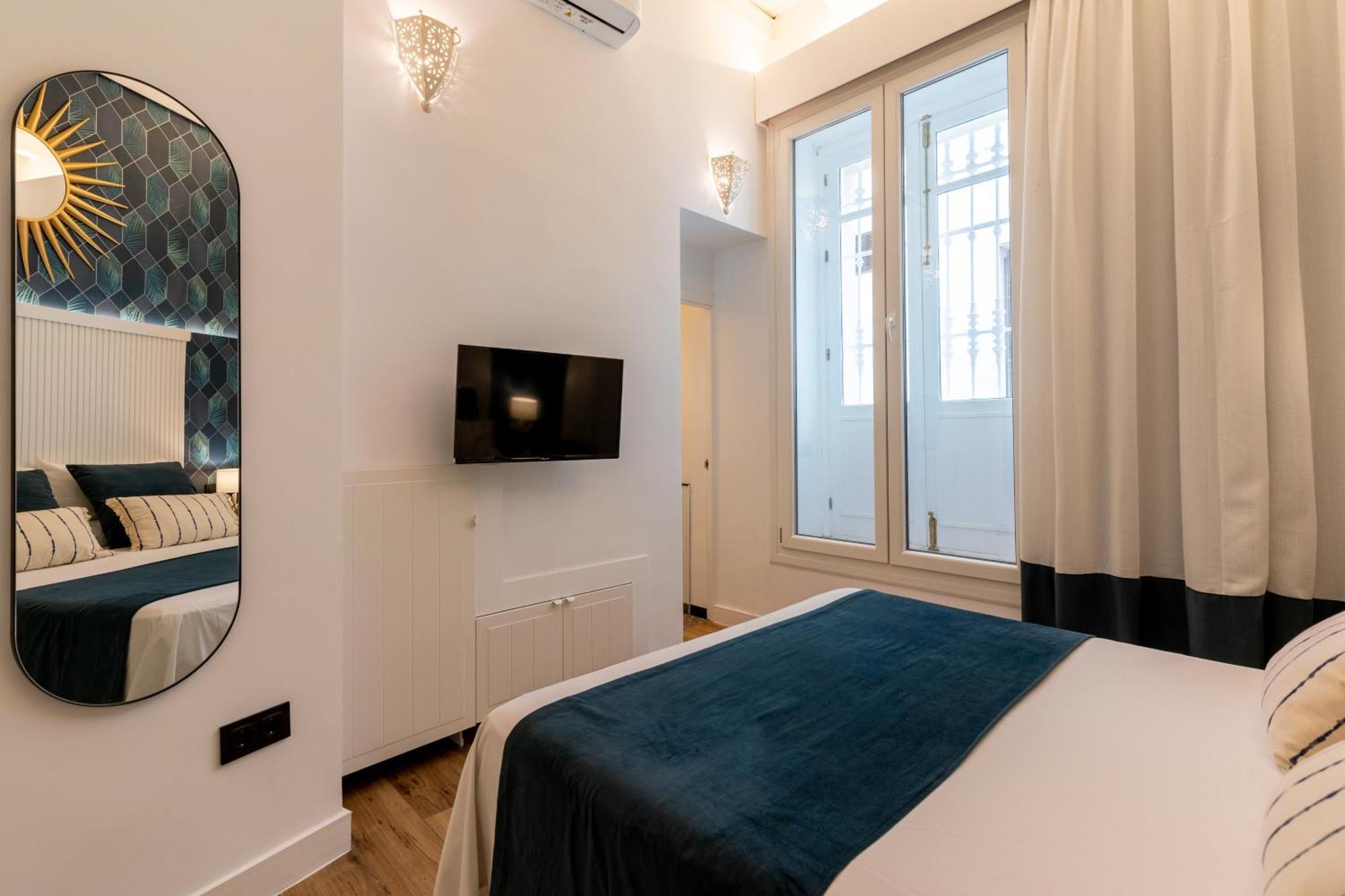 Apartamentos Rg Goyeneta Seville Ngoại thất bức ảnh